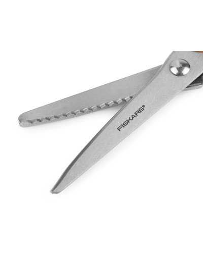 Entlovacie krajčírske nožnice Fiskars dĺžka 24 cm - 1 ks | Mimib