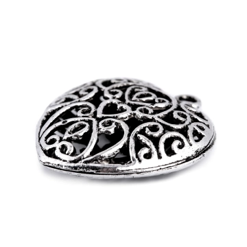 accesorii metalice decorative - inimi și chei